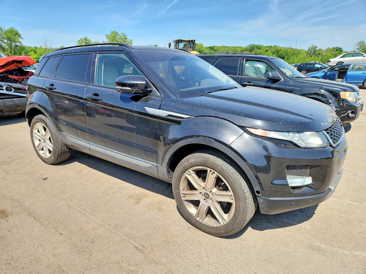 2013 Land Rover Range Rover Evoque Pure Premium - Image 4