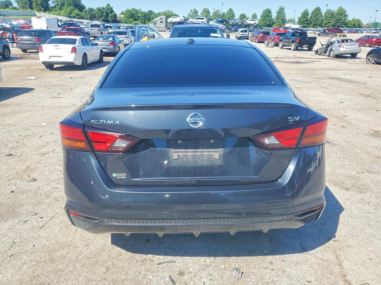 2022 Nissan Altima Sv - Image 6