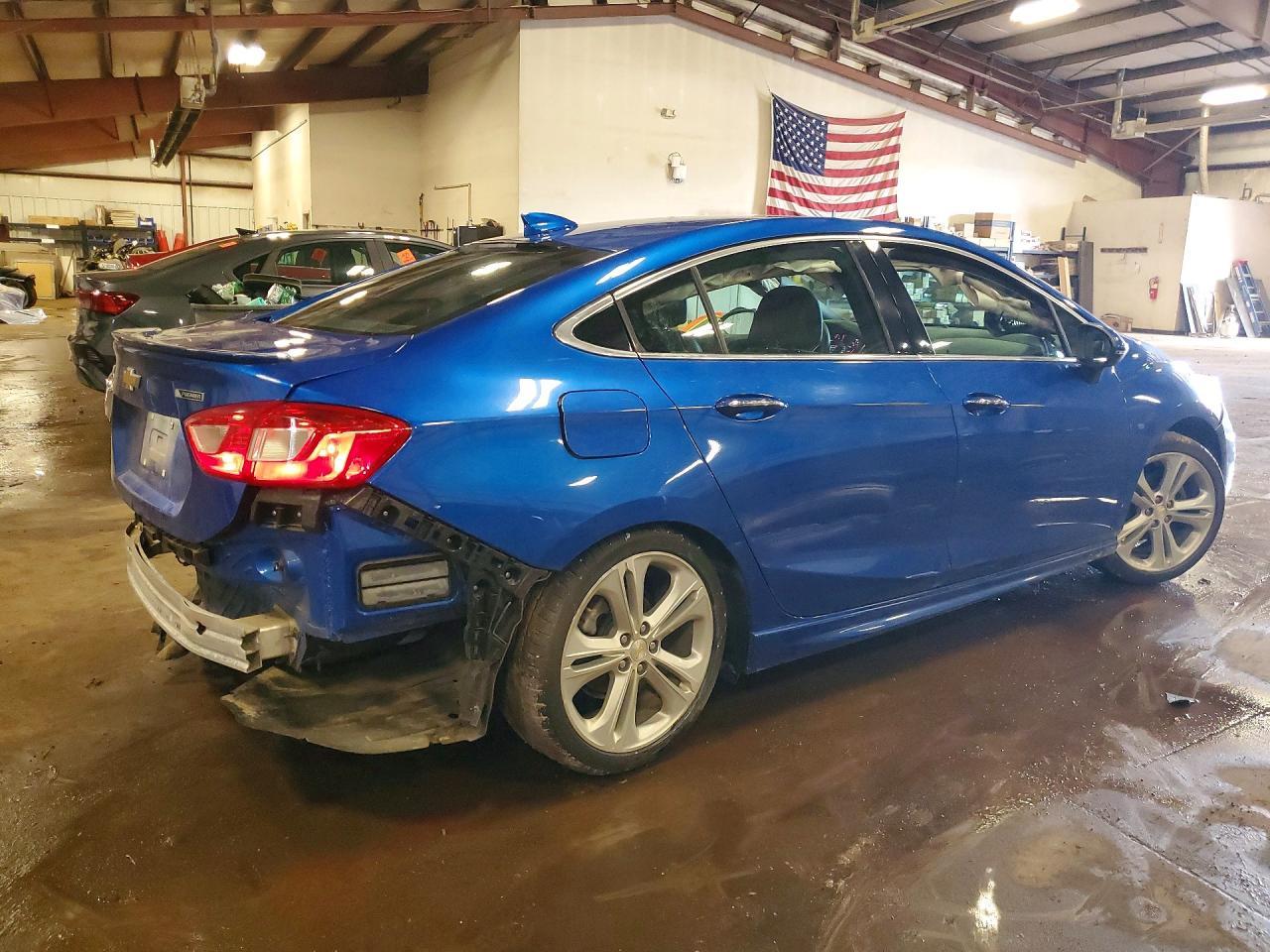 2016 Chevrolet Cruze Premier - Фото 3