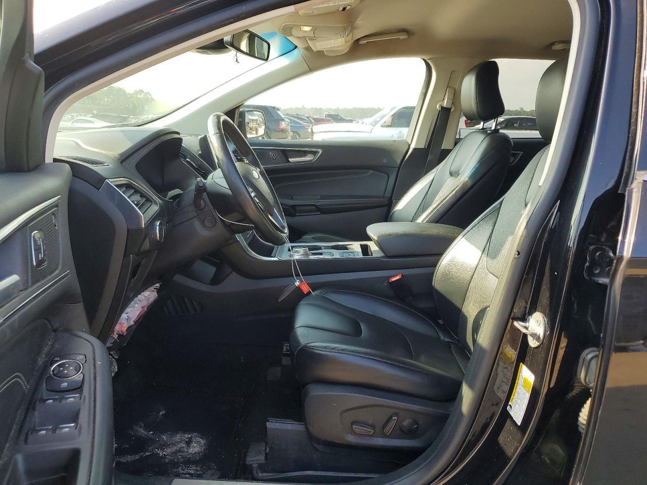 2022 Ford Edge Titanium - Фото 7