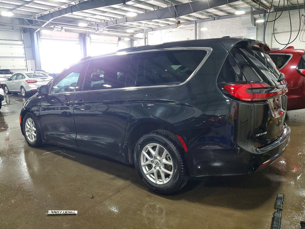 2023 Chrysler Pacifica Touring L - Фото 2