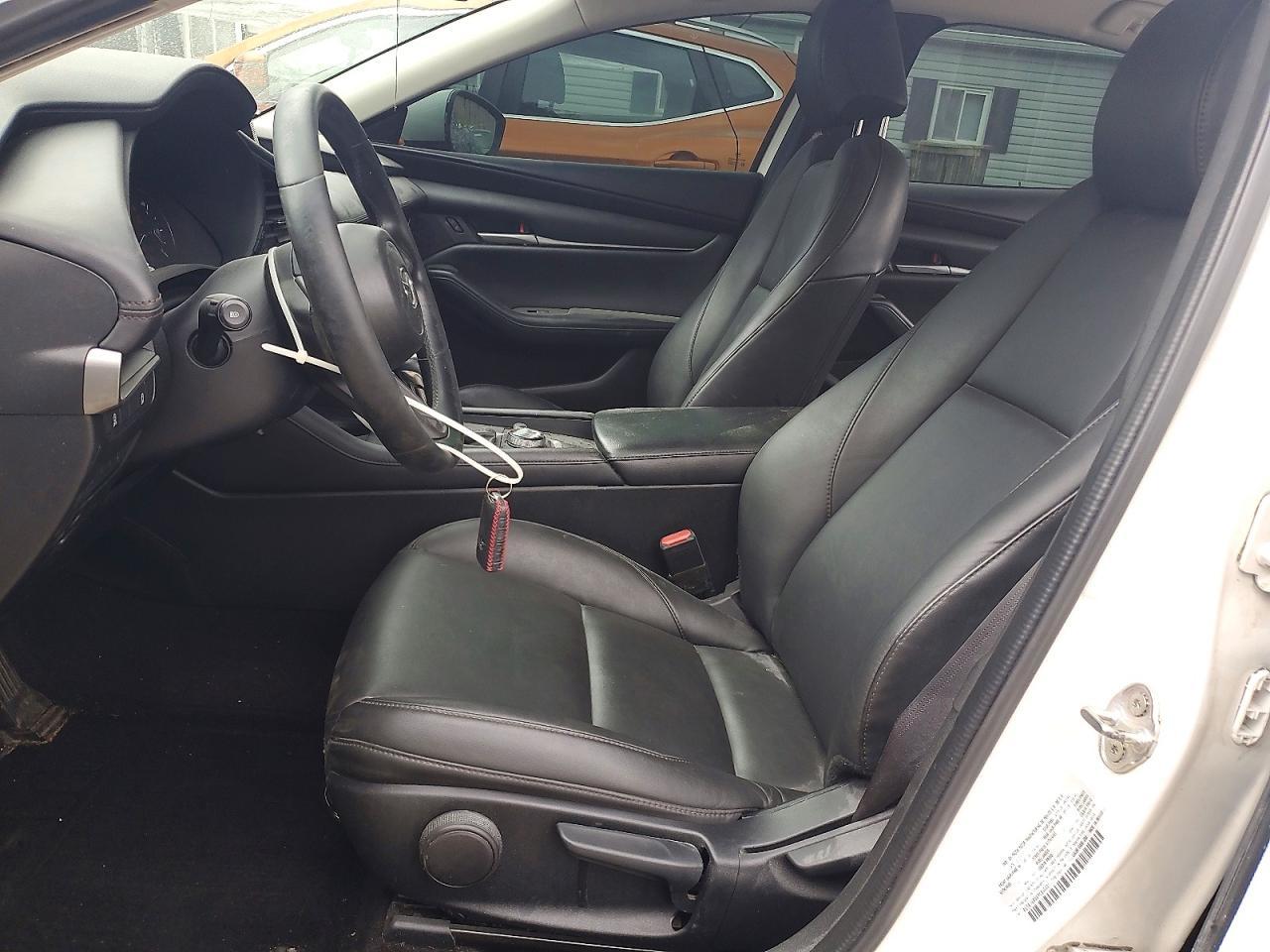 2023 Mazda 3 Select - Image 7