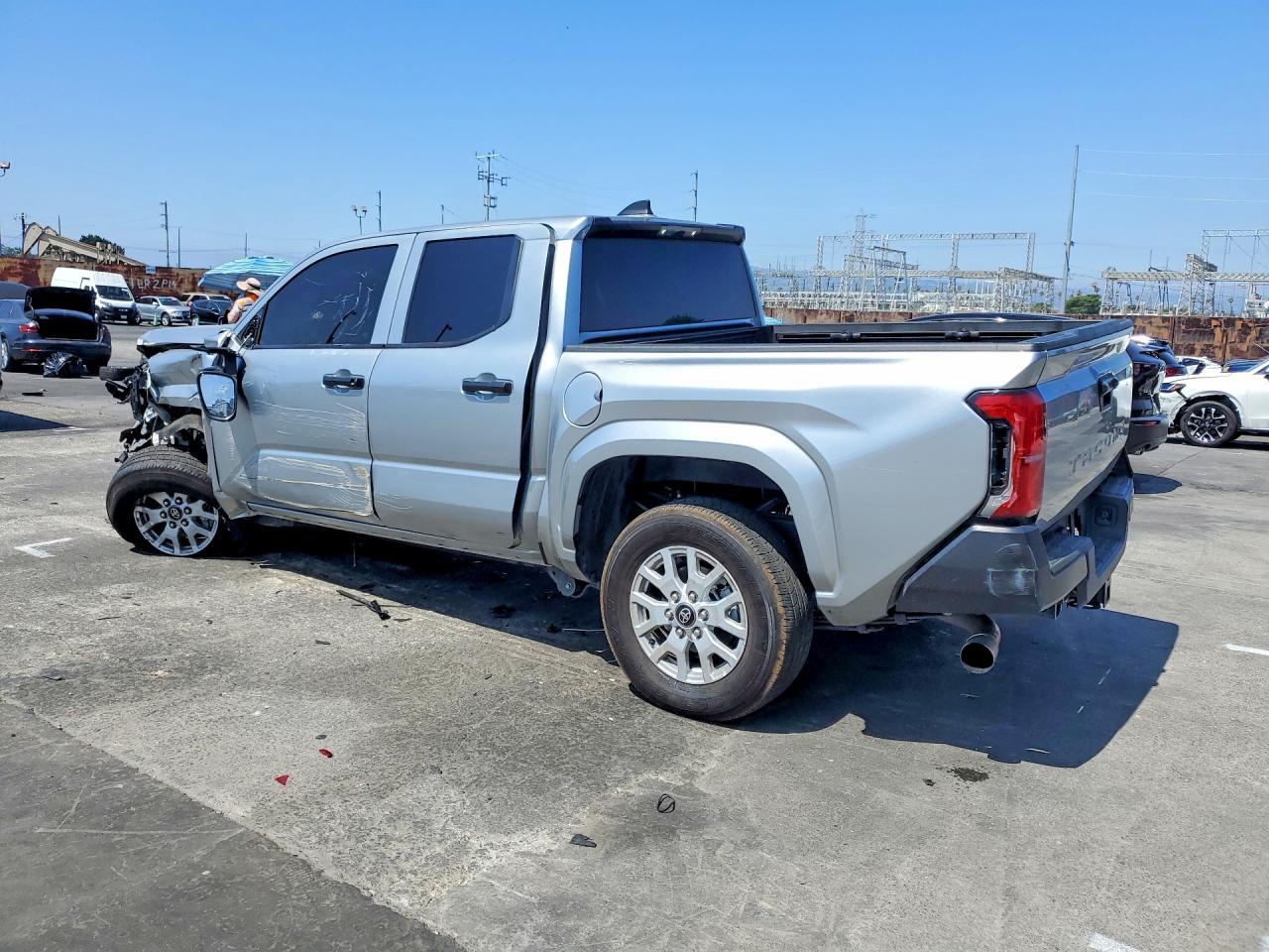 2025 Toyota Tacoma Sr - Фото 2