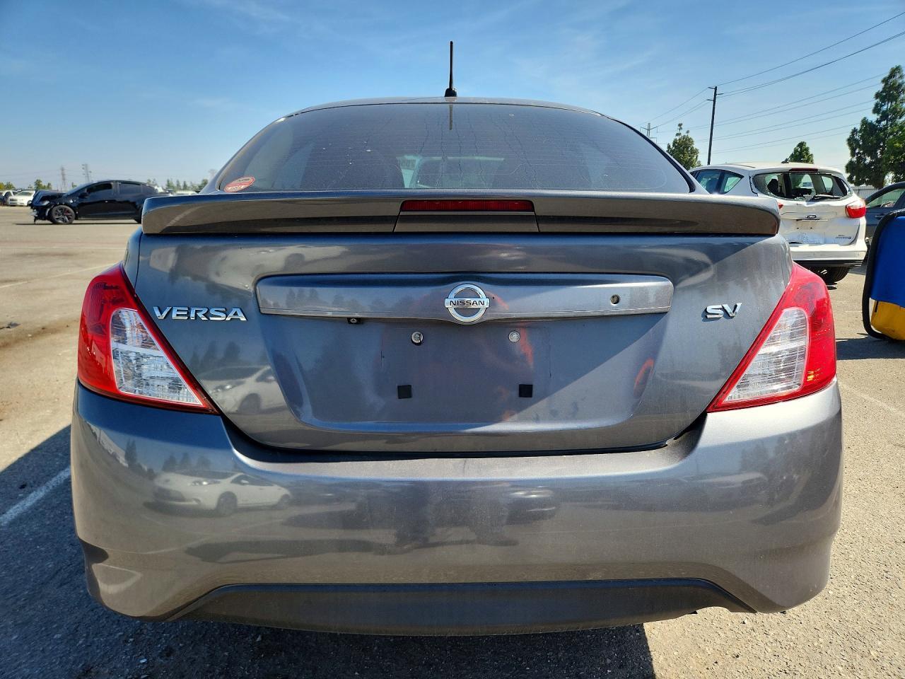 2019 Nissan Versa Sv - Image 6
