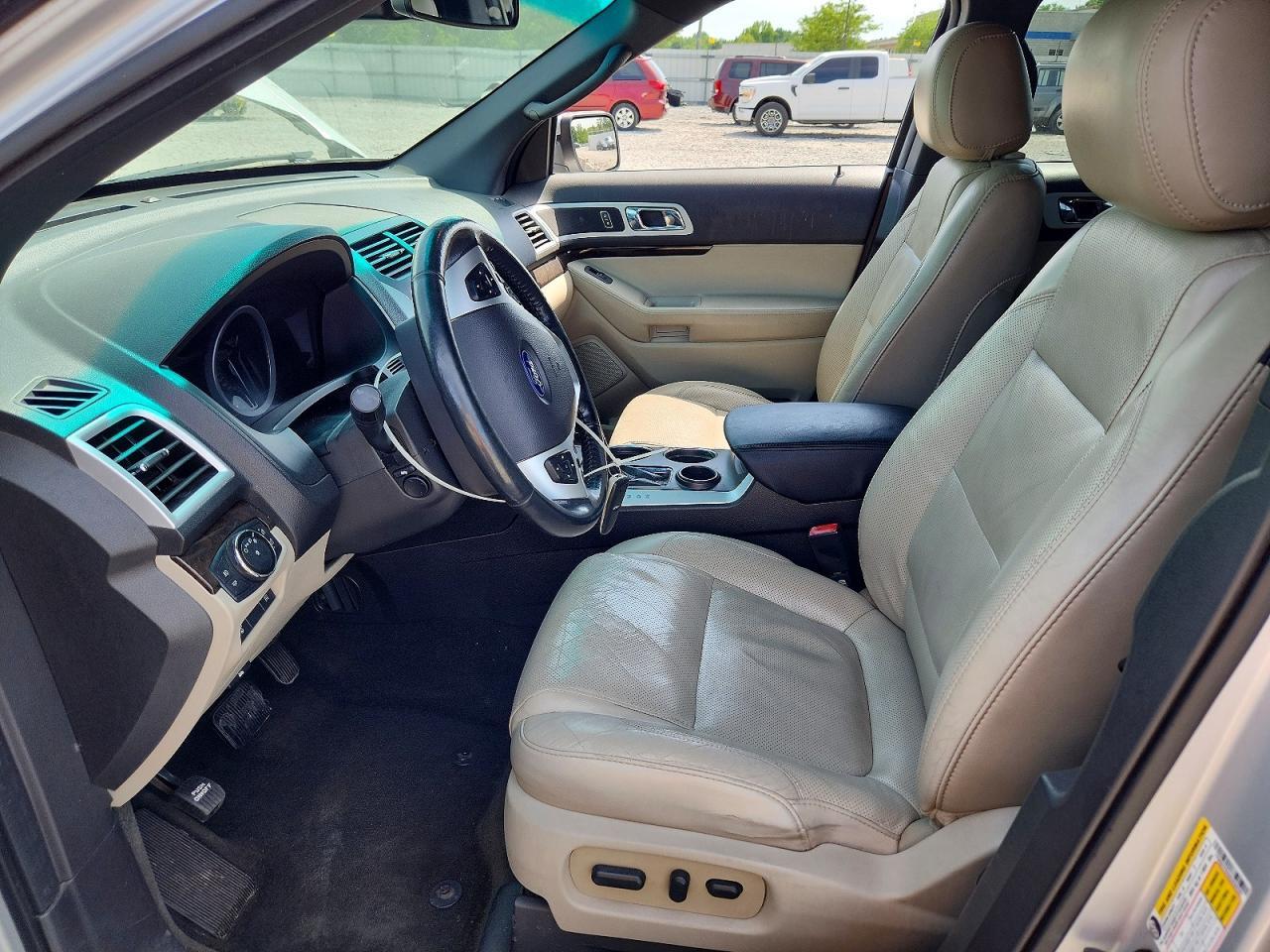 2014 Ford Explorer Limited - Image 7