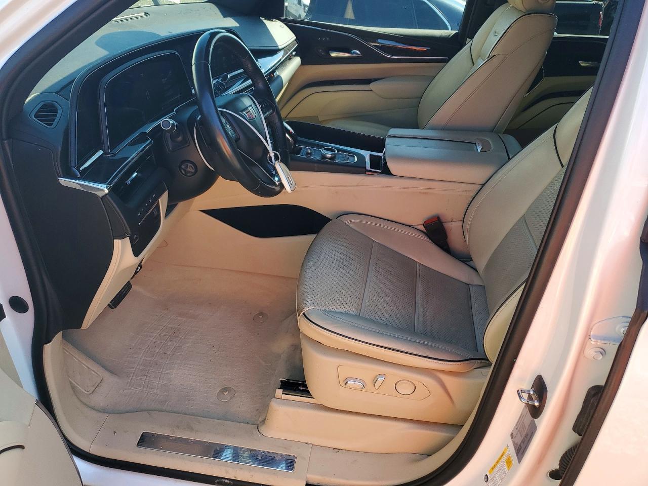 2022 Cadillac Escalade Esv Premium Luxury - Image 7
