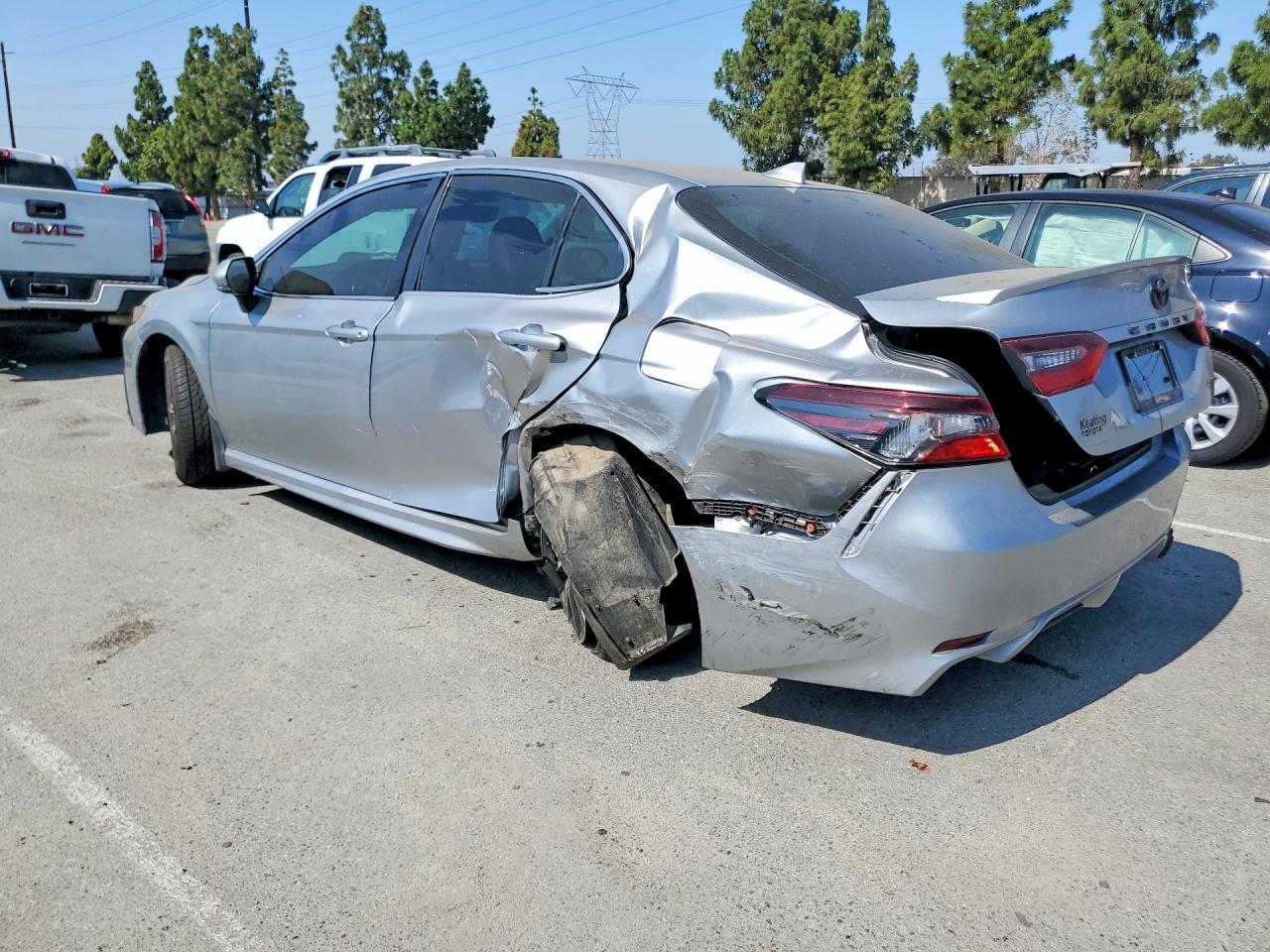 2023 Toyota Camry Se - Image 2