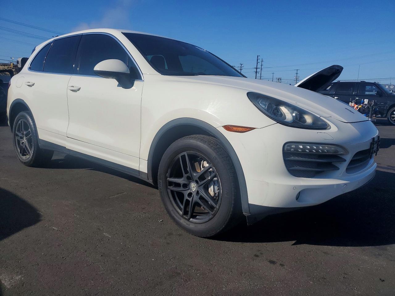 2011 Porsche Cayenne S - Image 4