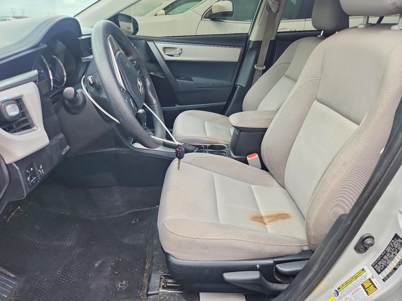 2015 Toyota Corolla Le - Фото 7