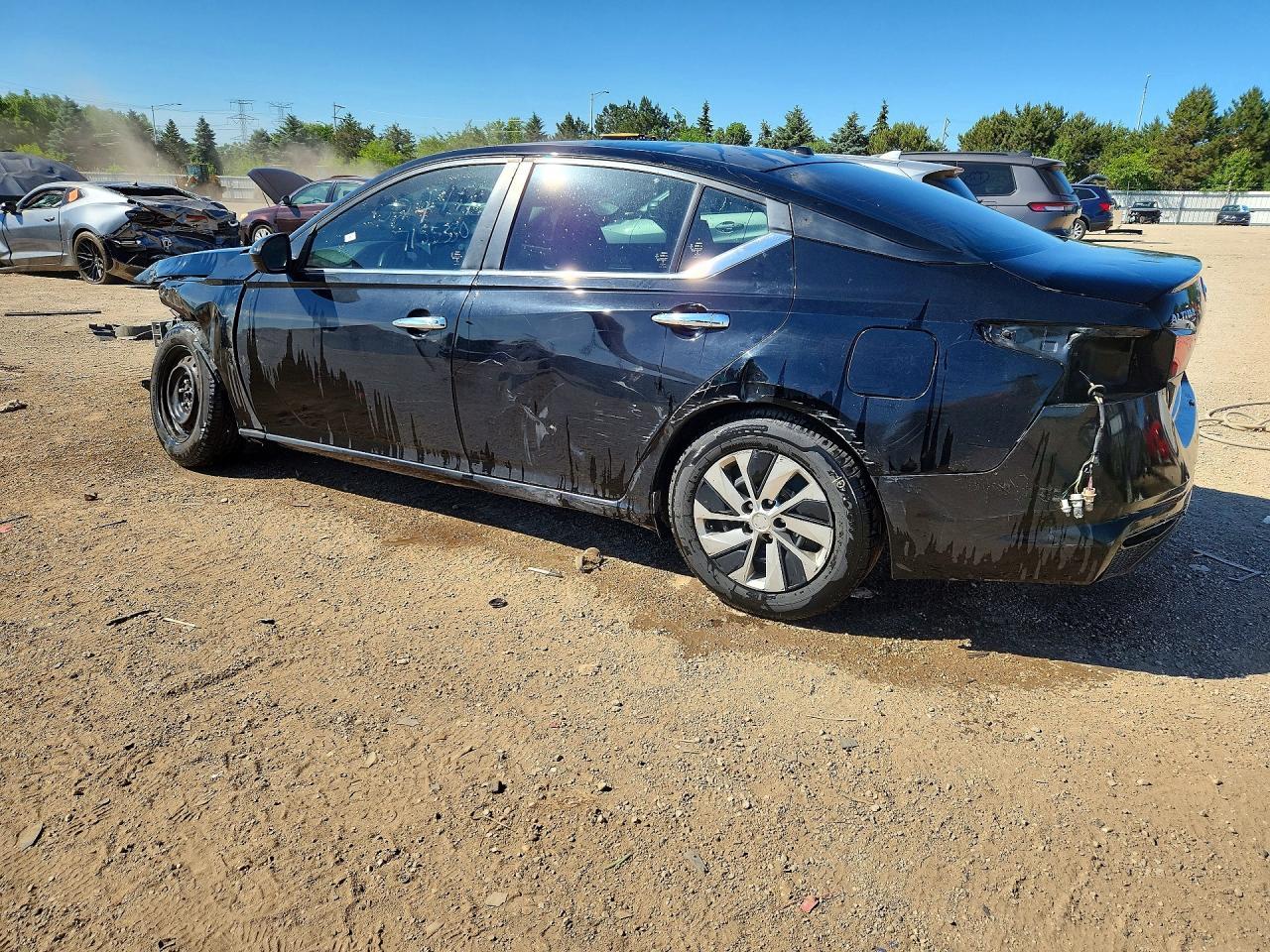 2020 Nissan Altima S - Фото 2
