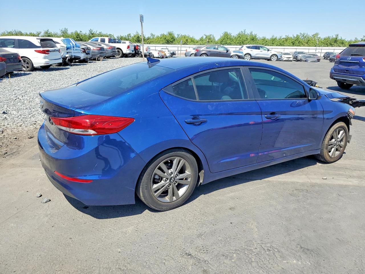 2018 Hyundai Elantra Sel - Фото 3