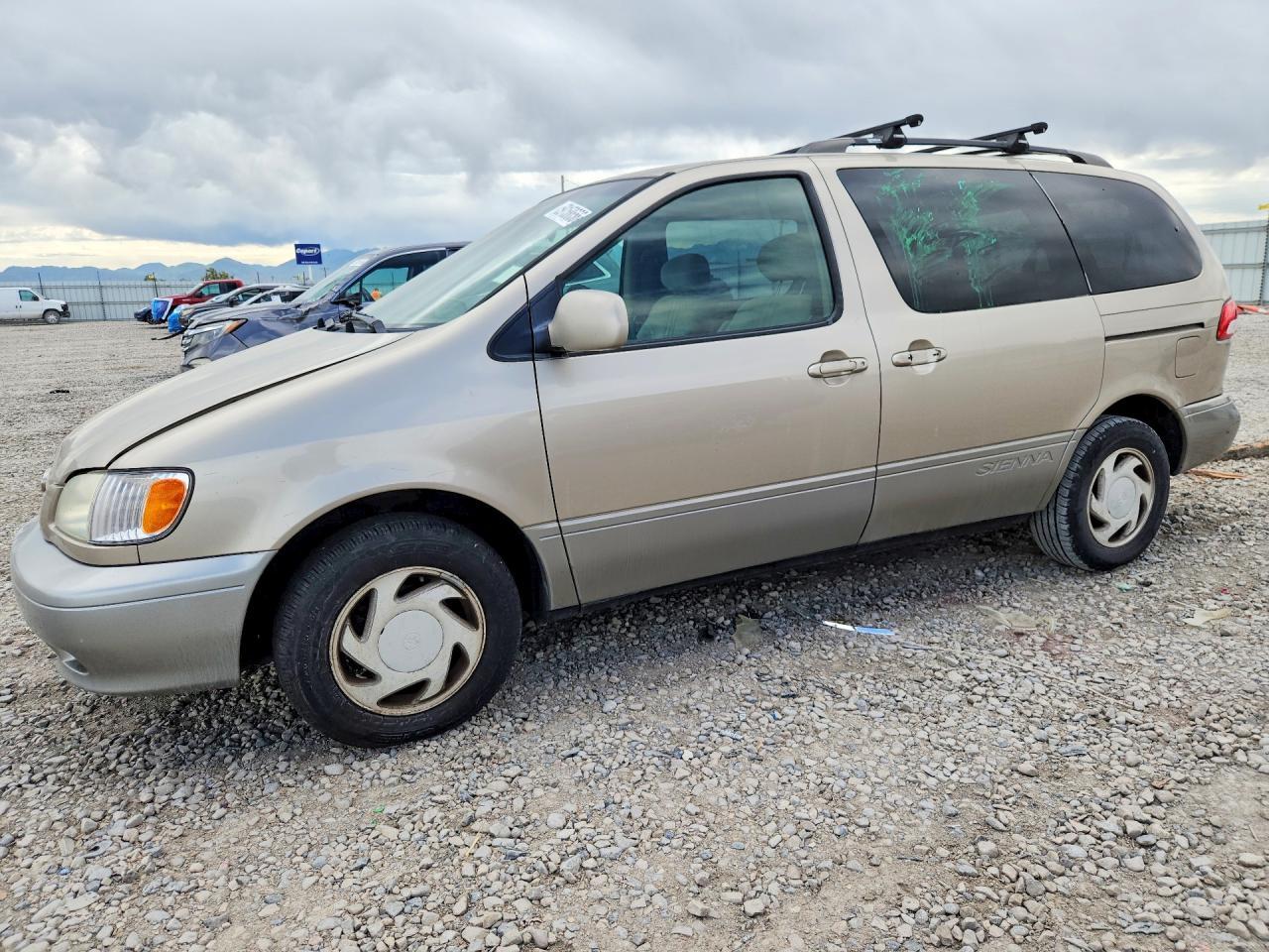 2003 Toyota Sienna Le