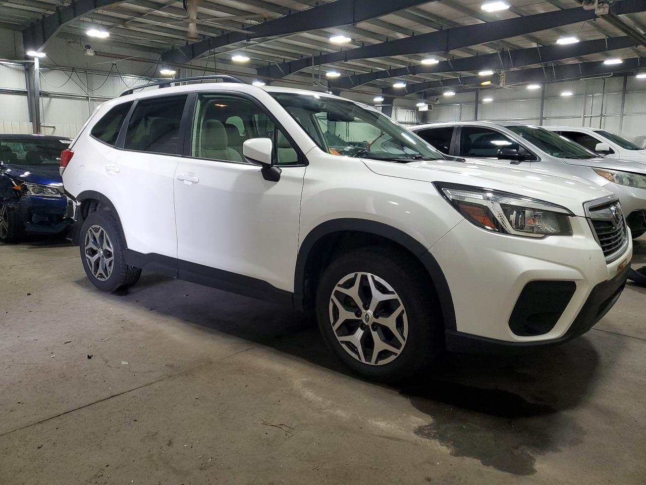 2020 Subaru Forester Premium - Фото 4