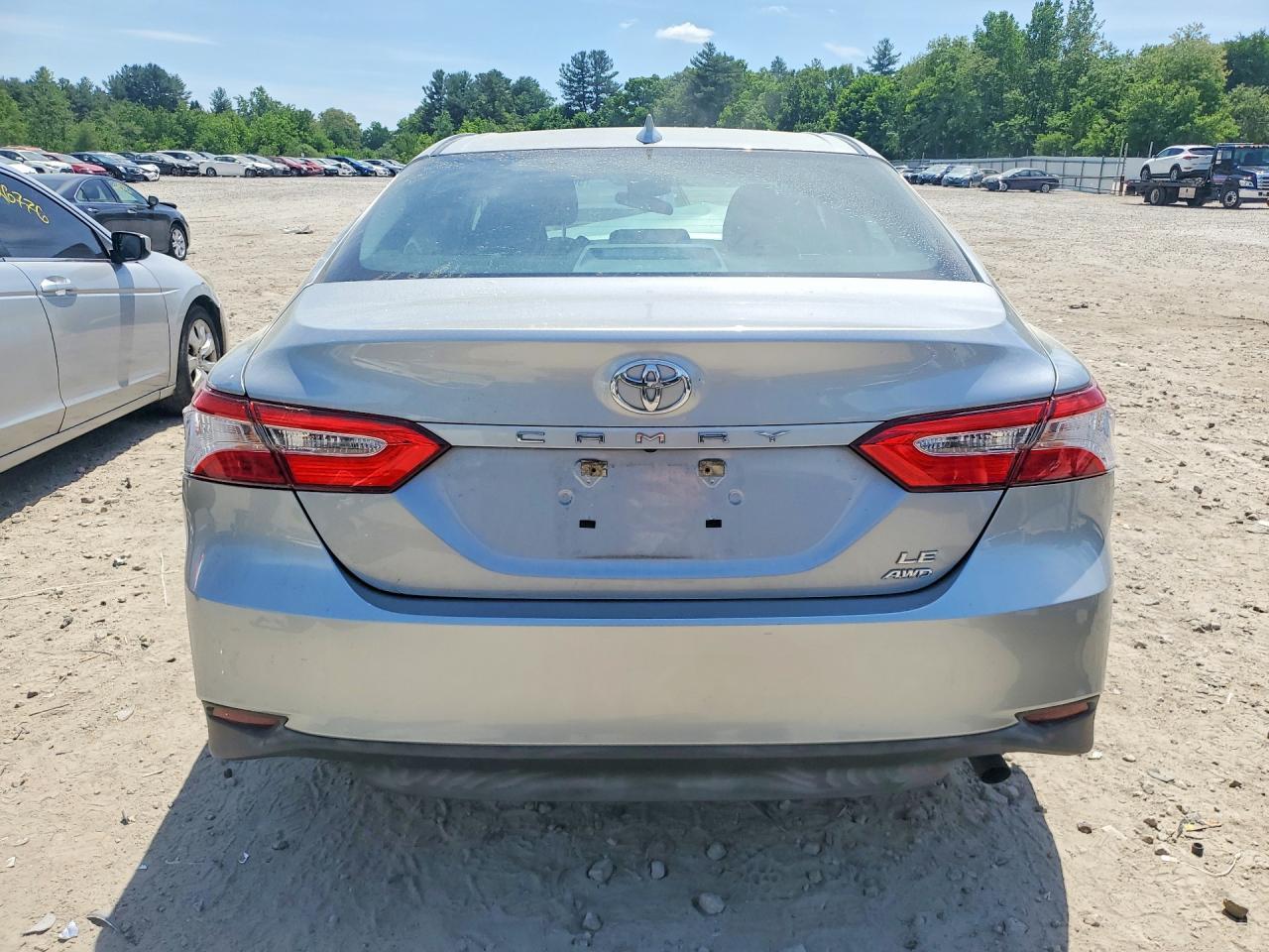 2020 Toyota Camry Le - Image 6