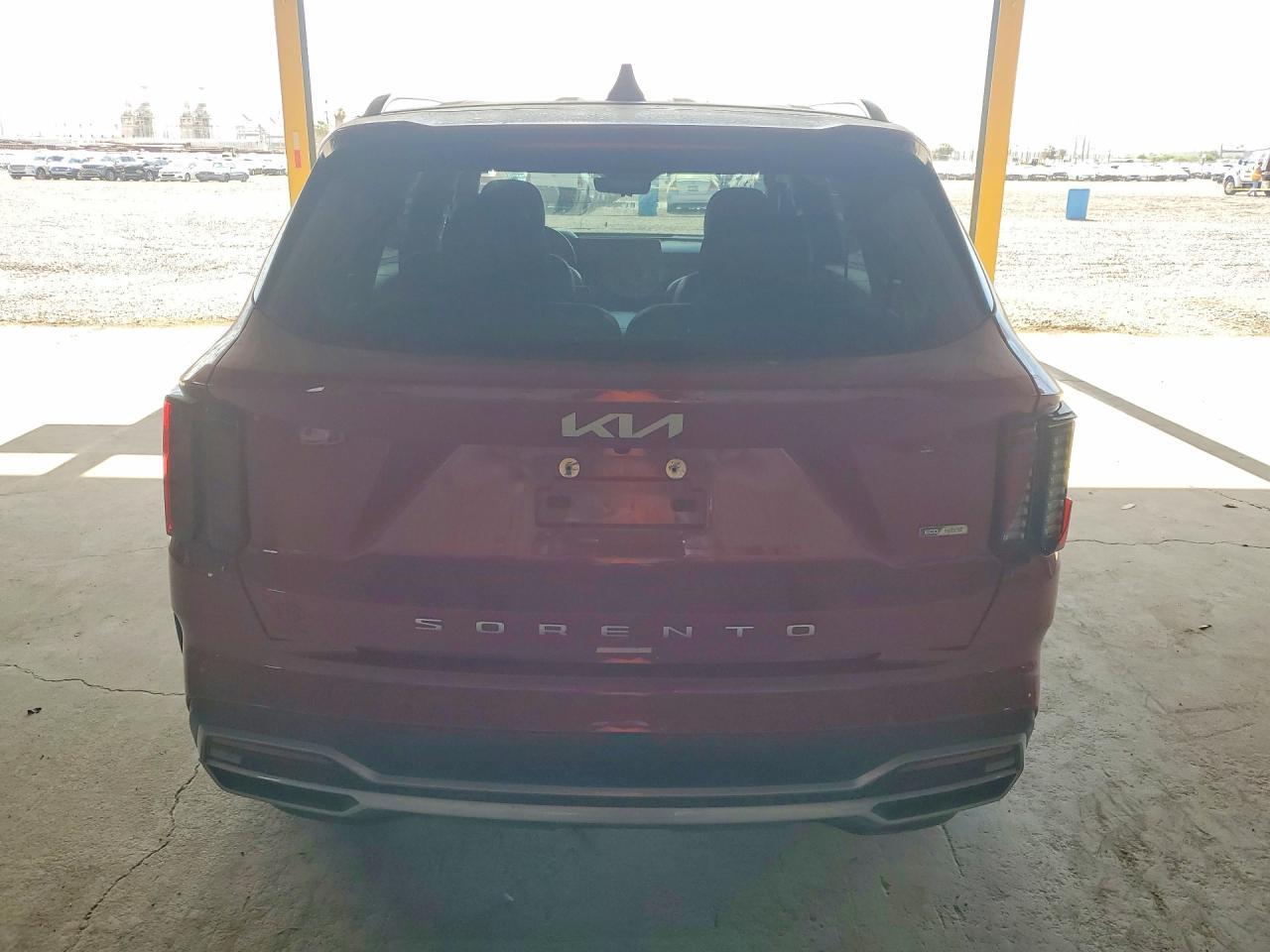 2022 Kia Sorento S - Фото 6