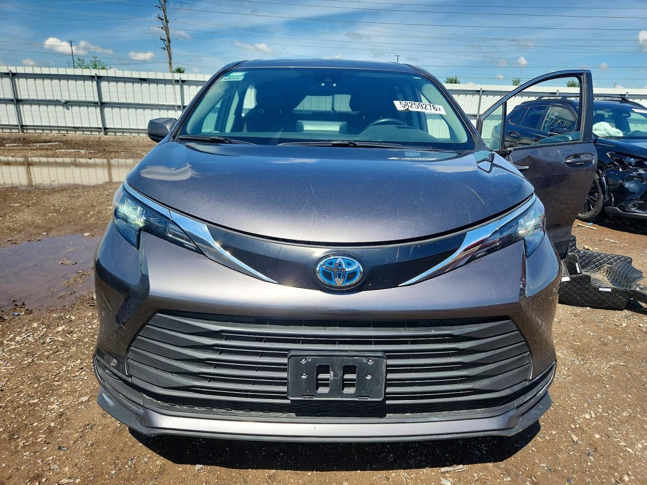 2024 Toyota Sienna Le - Фото 5
