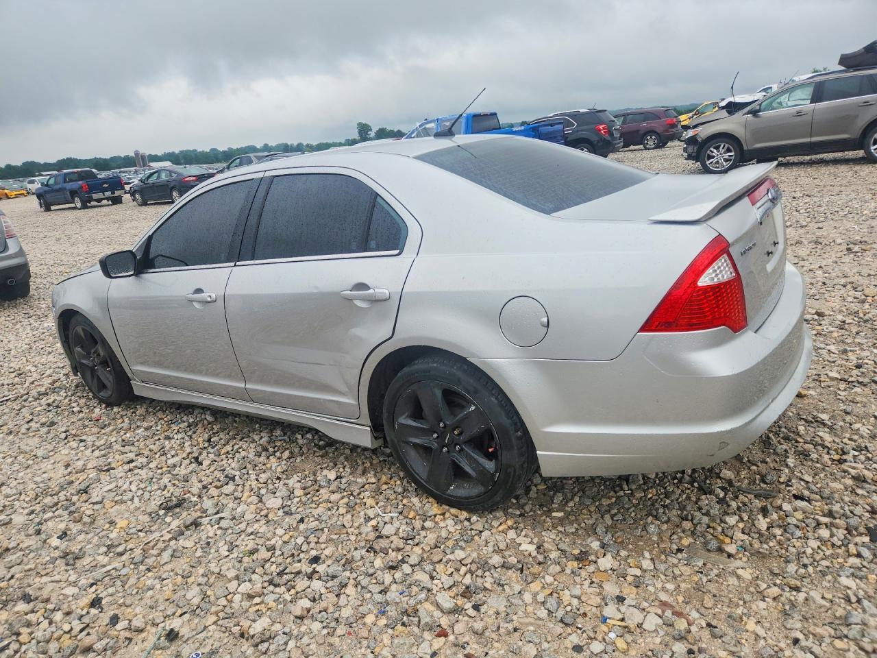 2010 Ford Fusion Sport - Фото 2