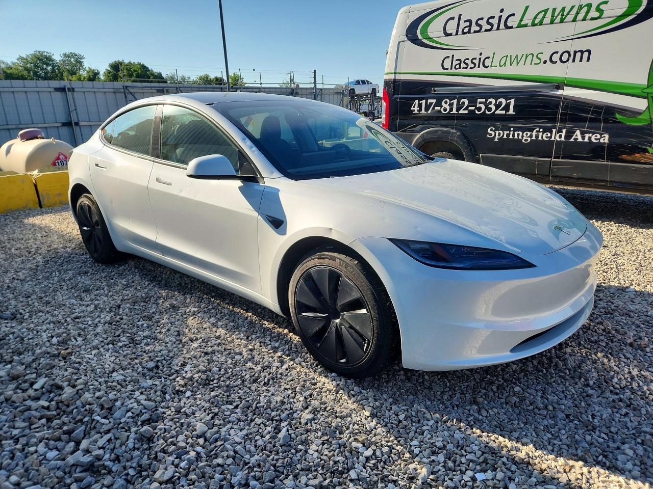 2025 Tesla Model 3 - Image 4