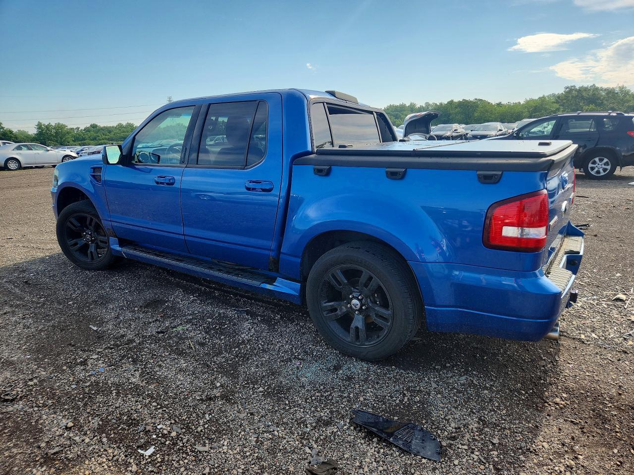 2010 Ford Explorer Sport Trac Limited - Фото 2