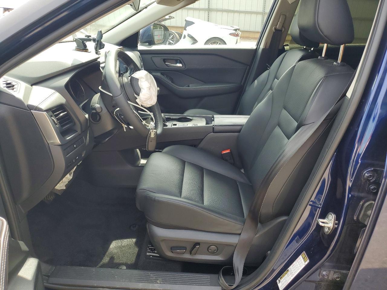 2024 Nissan Rogue Sv - Image 7