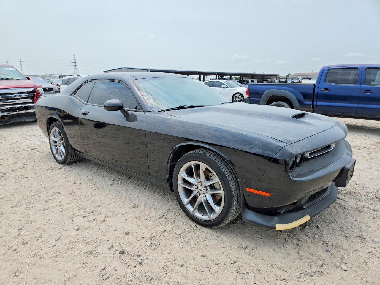 2022 Dodge Challenger - Image 4