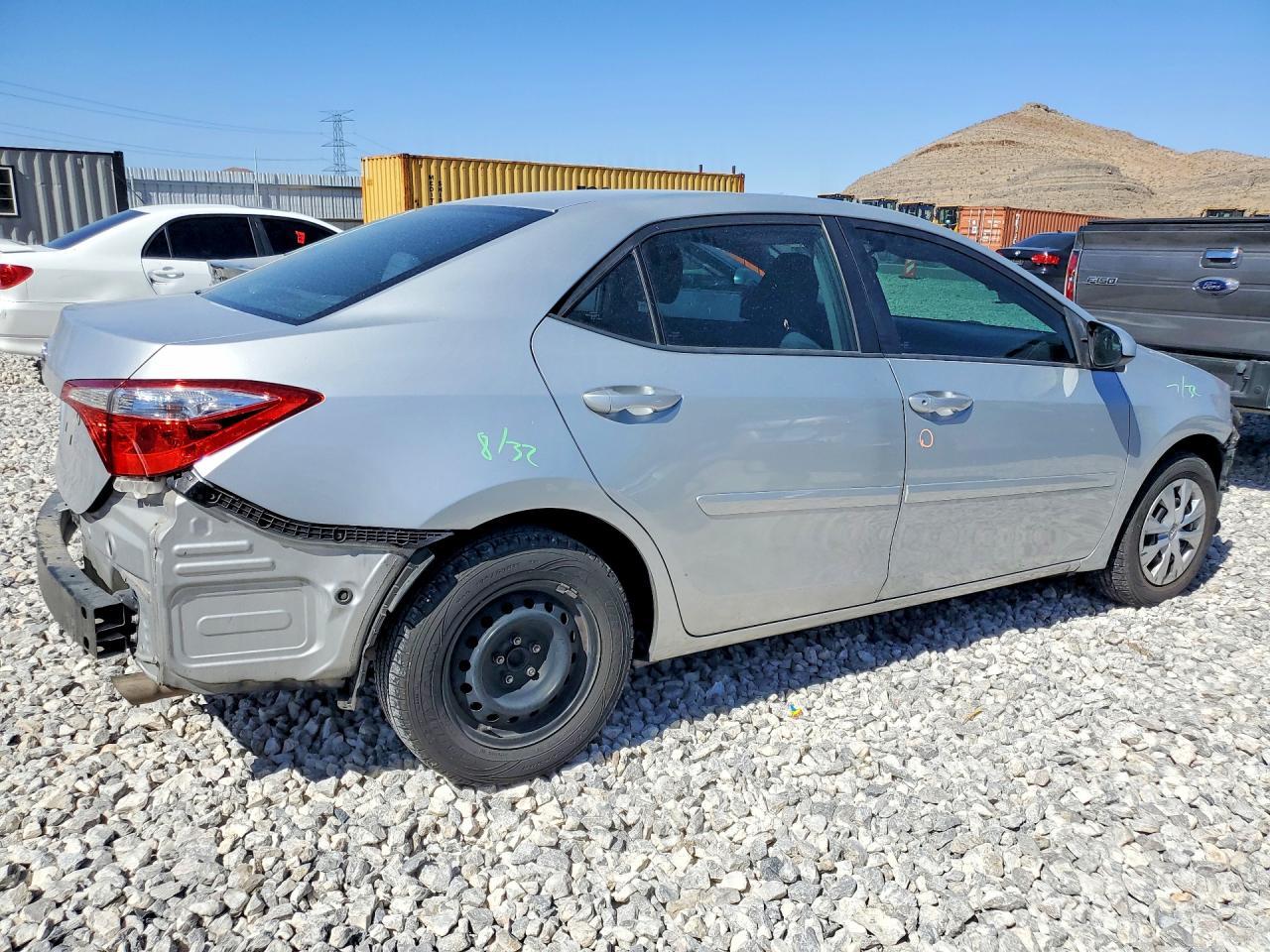2015 Toyota Corolla L - Фото 3