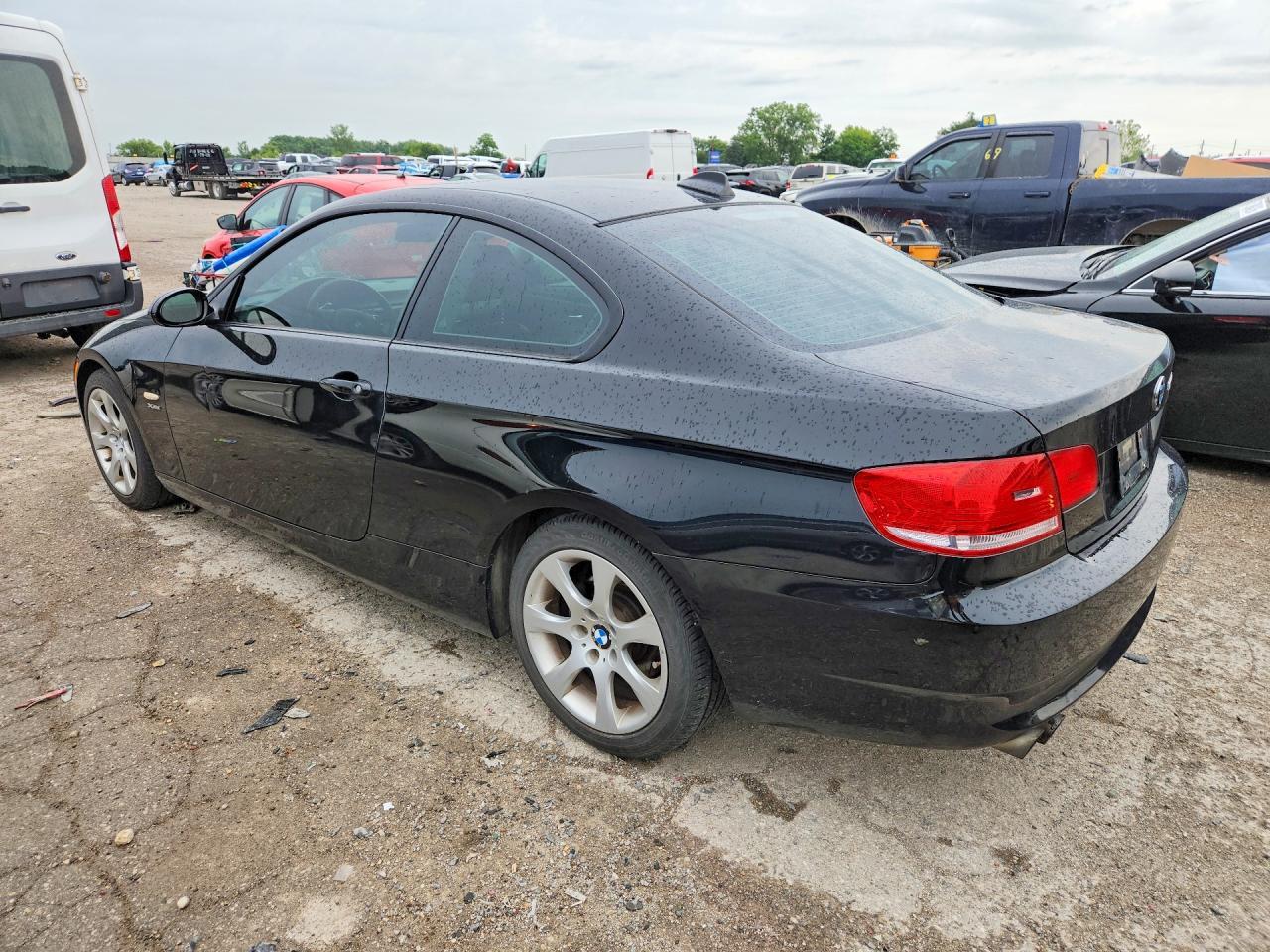2009 BMW 328 Xi - Image 2