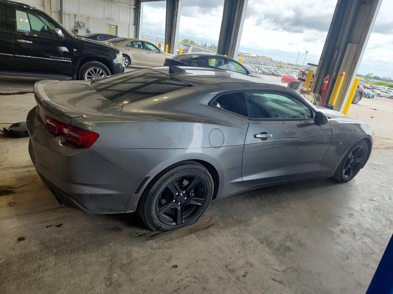 2020 Chevrolet Camaro Ls - Image 3