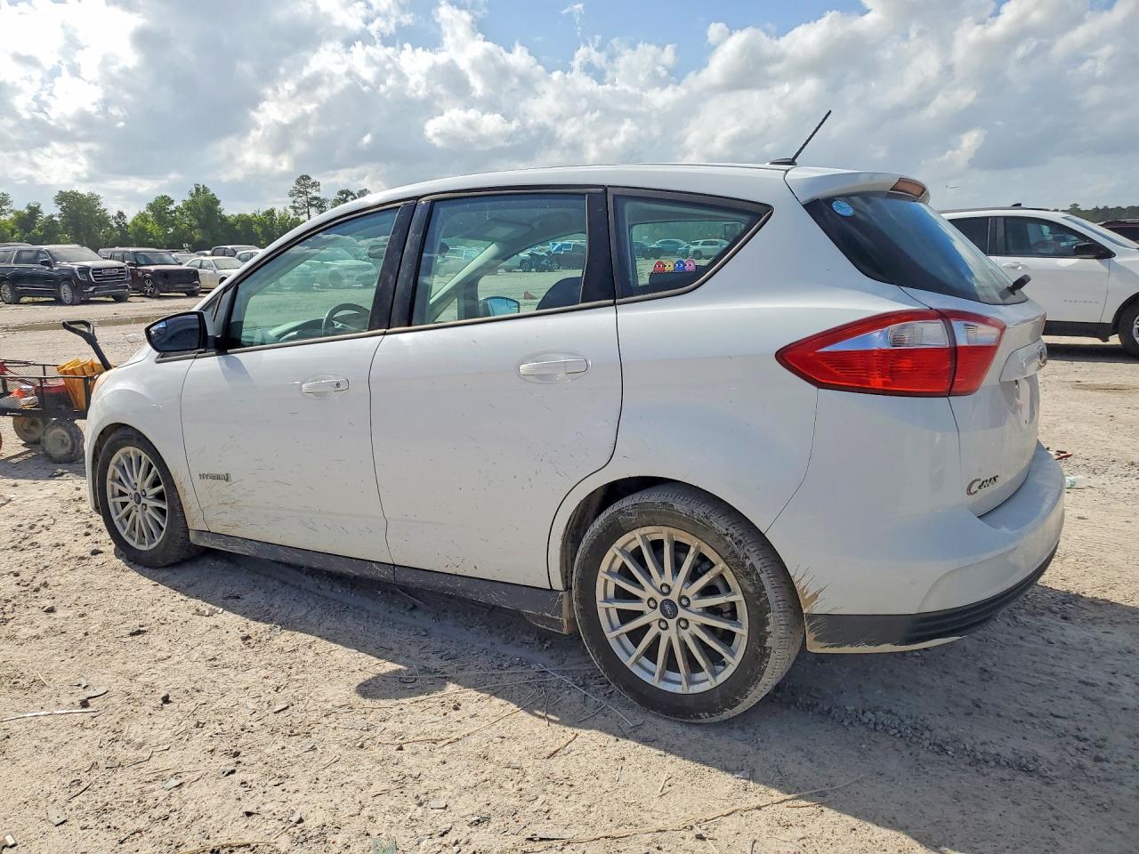 2016 Ford C-Max Se - Image 2