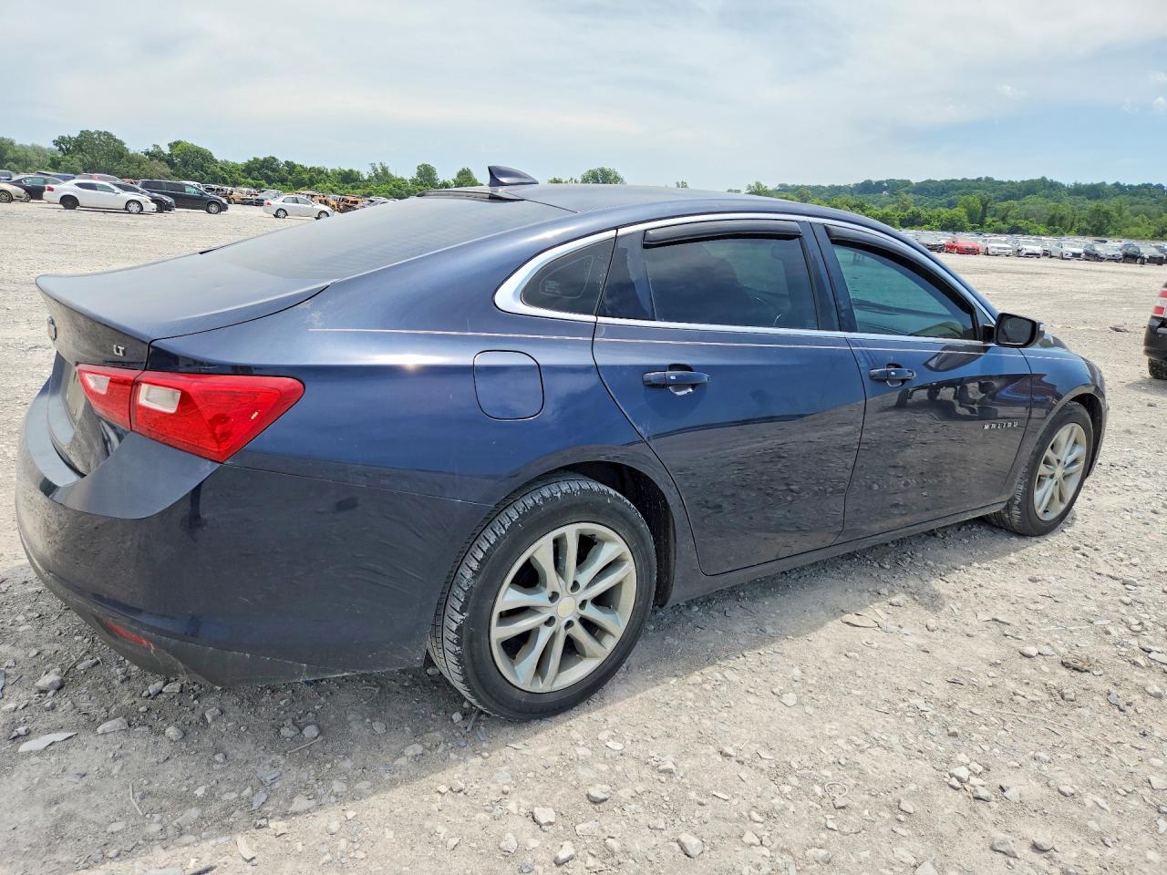 2017 Chevrolet Malibu Lt - Фото 3