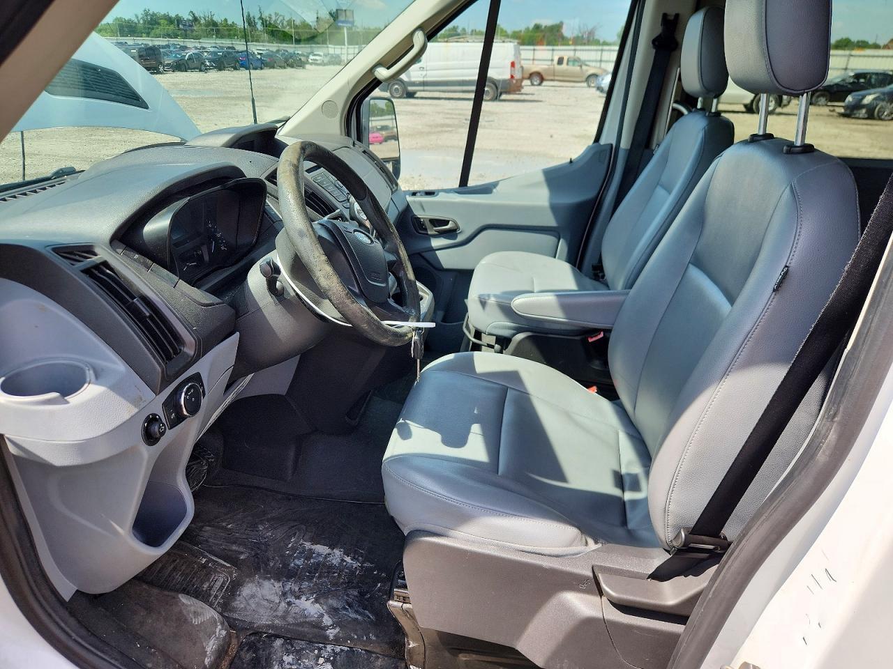 2015 Ford Transit T-150 - Фото 7