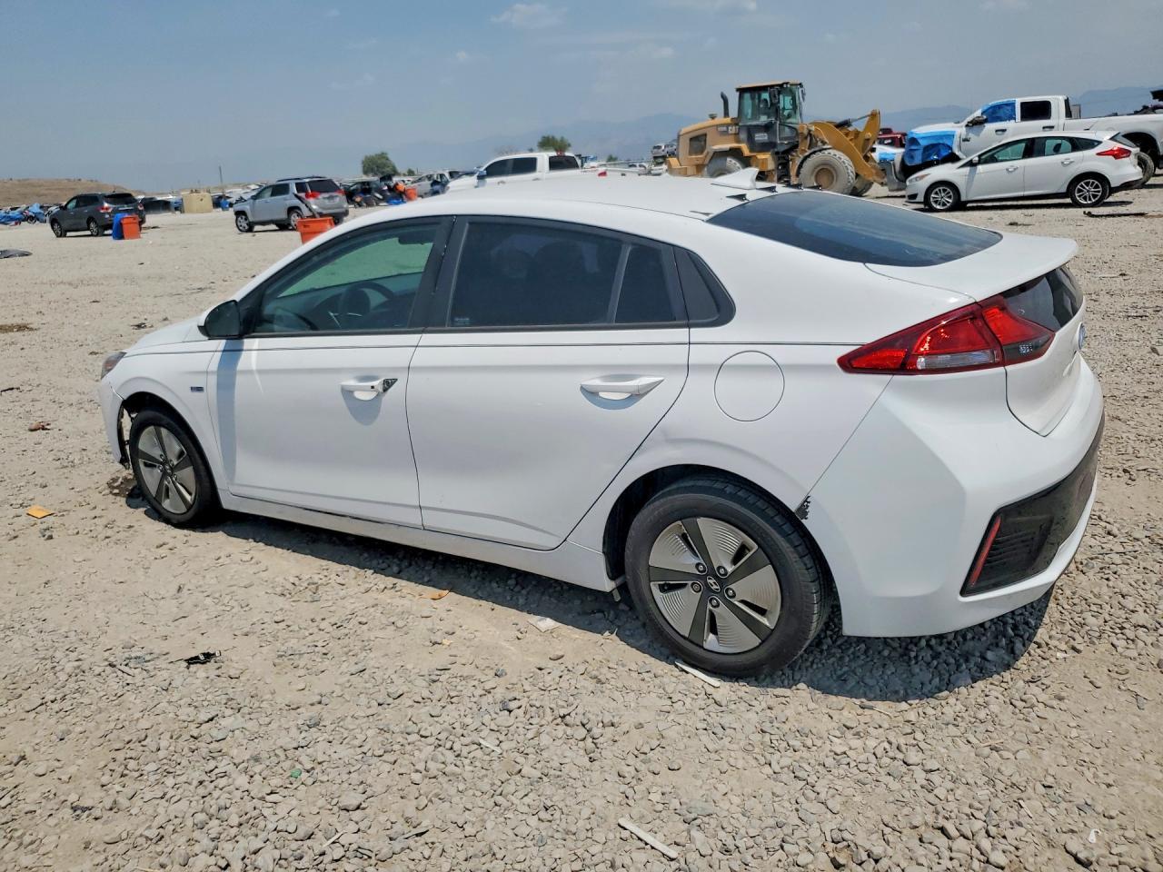 2017 Hyundai Ioniq Blue - Фото 2