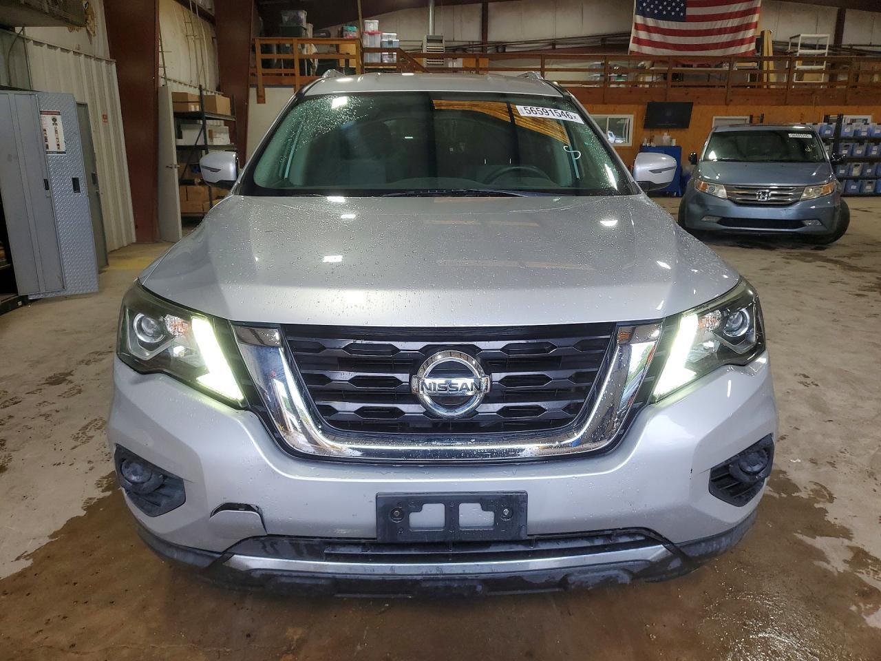 2017 Nissan Pathfinder S - Image 5