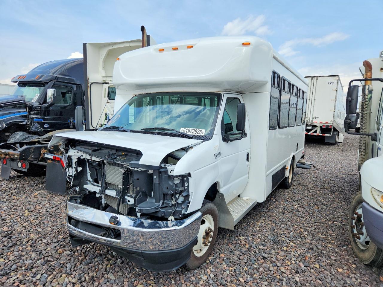 2025 Ford Econoline E450 Super Duty Cutaway Van - Image 2