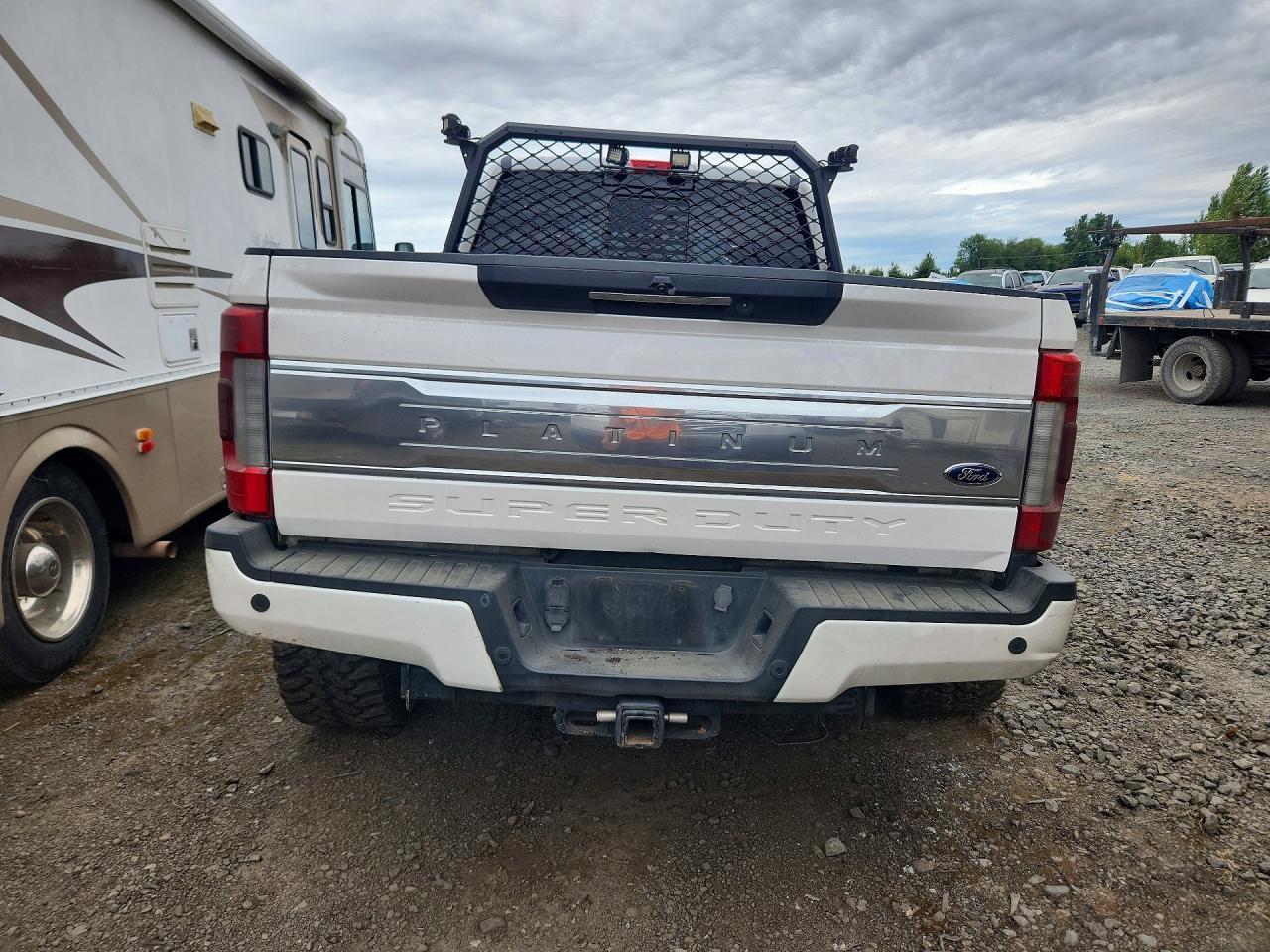 2017 Ford F350 Super Duty - Фото 6