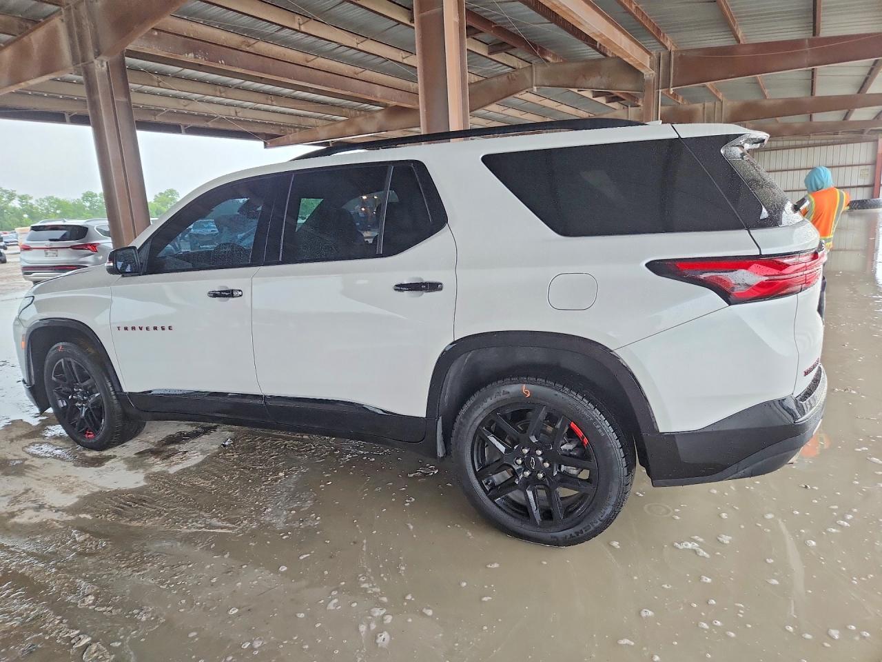 2023 Chevrolet Traverse Premier - Image 2