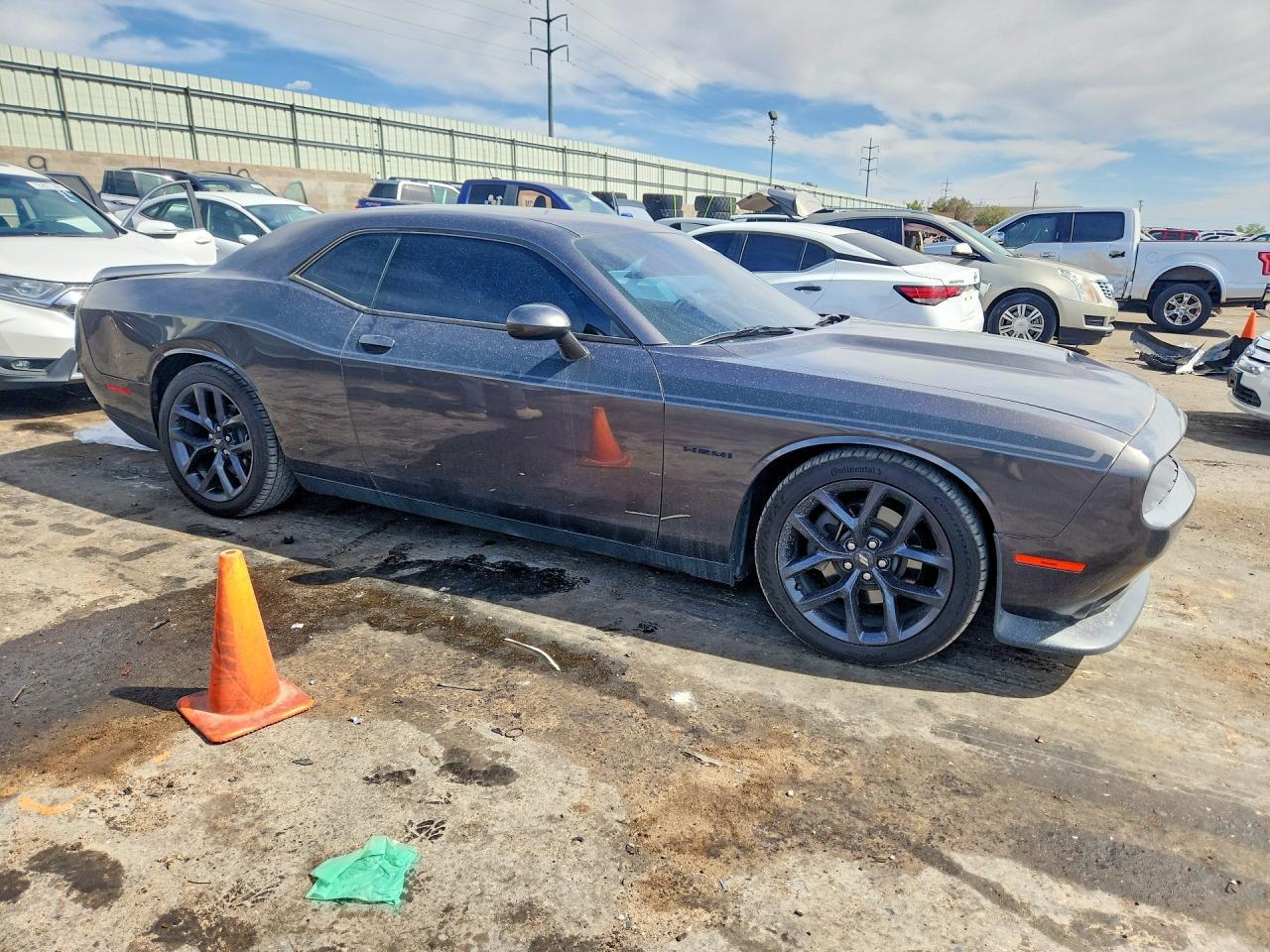 2020 Dodge Challenger R - Фото 4