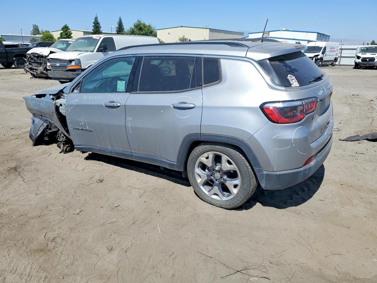 2021 Jeep Compass Limited - Фото 2