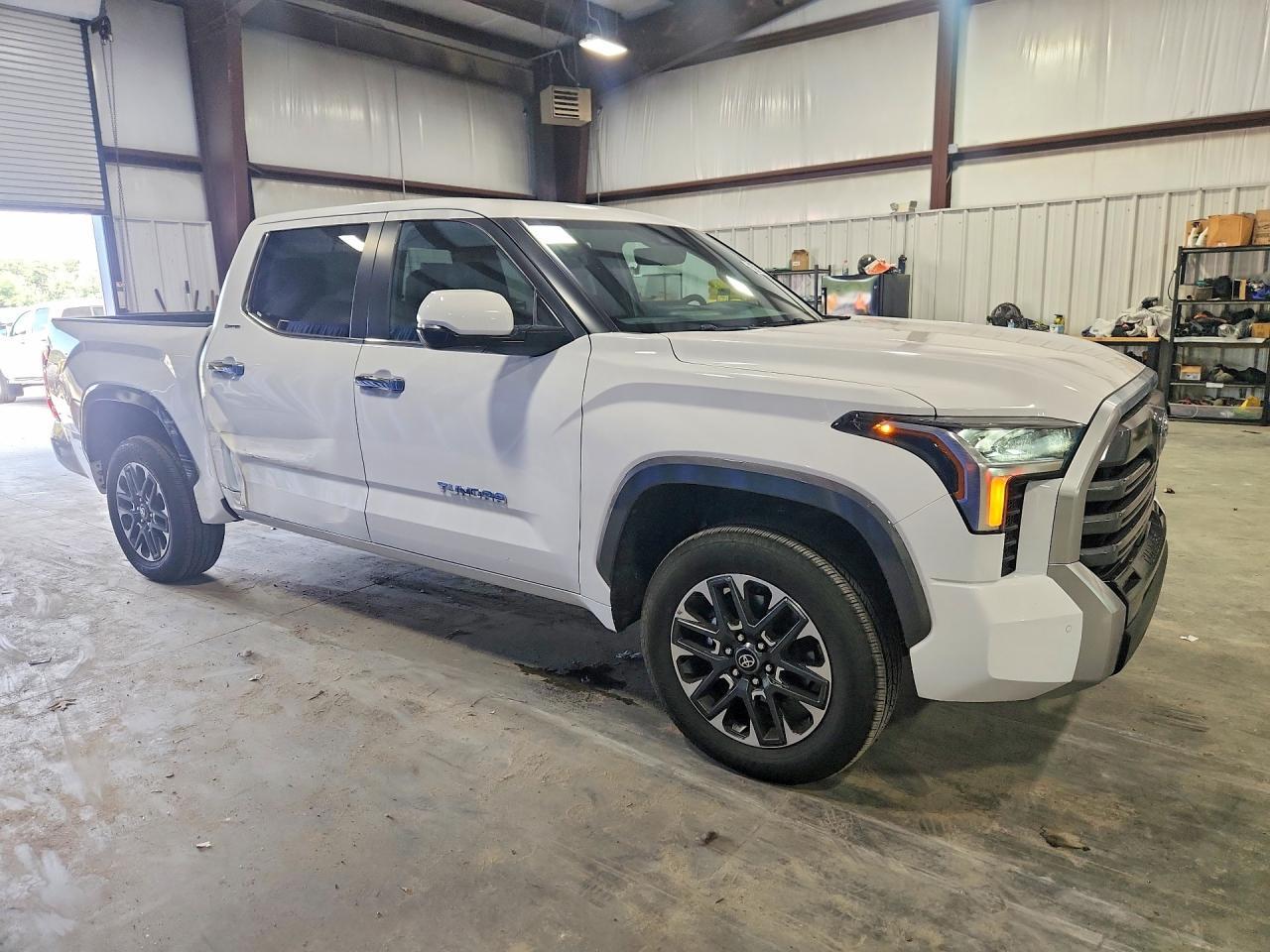 2026 Toyota Tundra Crewmax Limited - Фото 4
