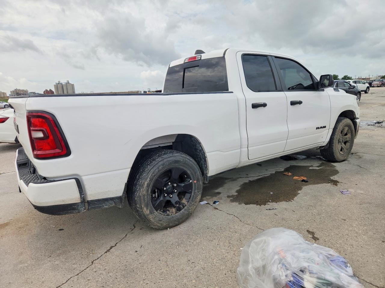 2025 Ram 1500 Tradesman - Image 3