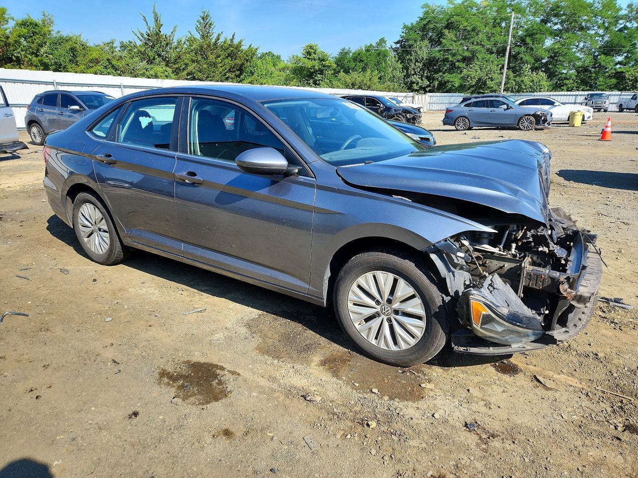 2019 Volkswagen Jetta - Фото 4