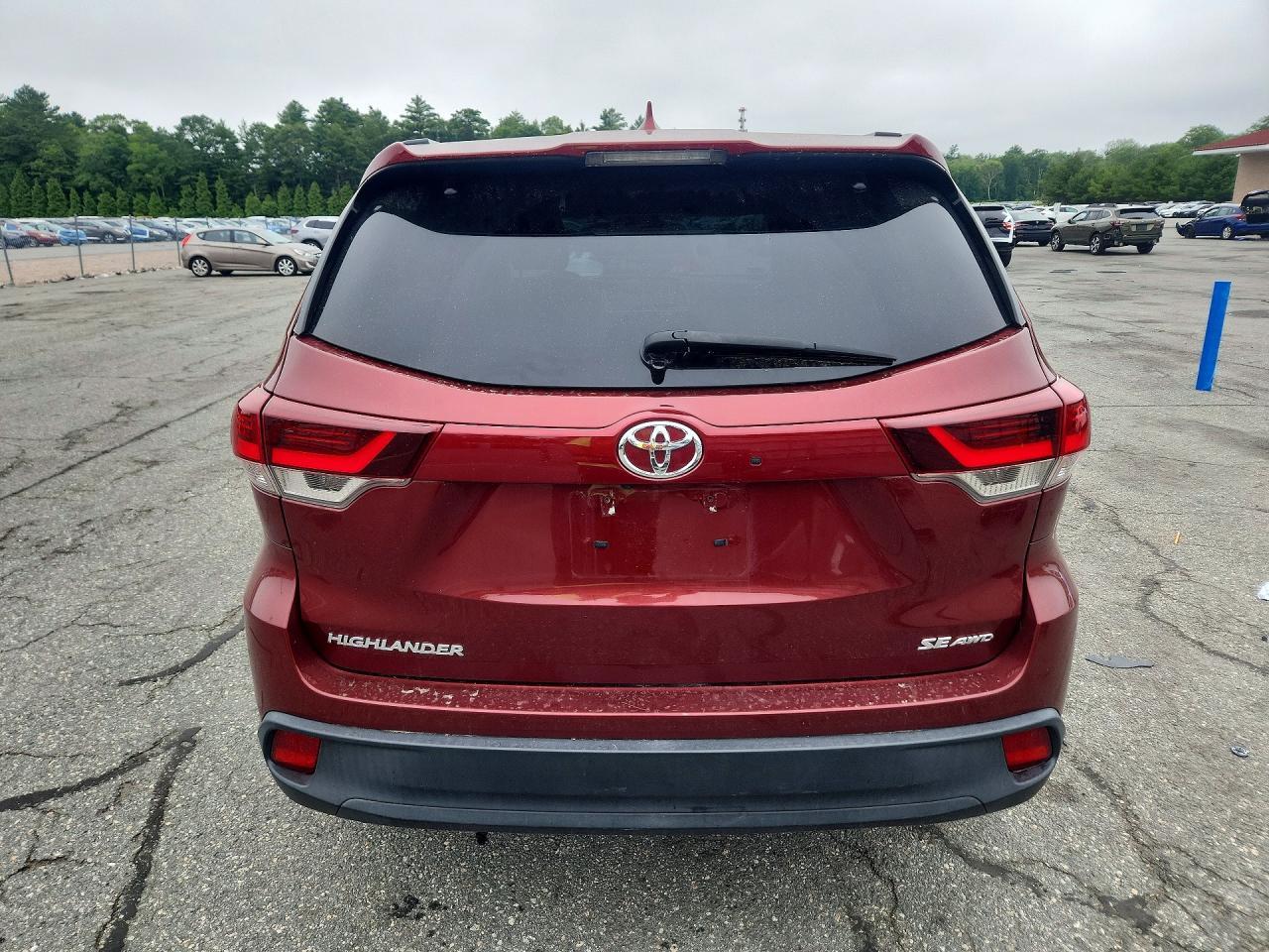 2019 Toyota Highlander Se - Фото 6