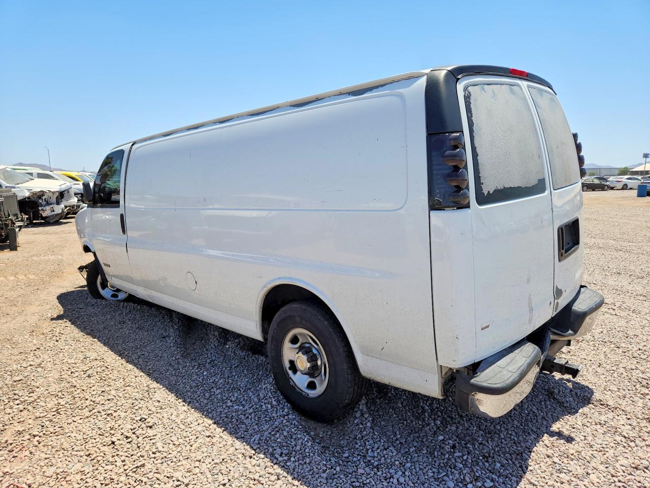 2004 Chevrolet Express G3500 - Image 2