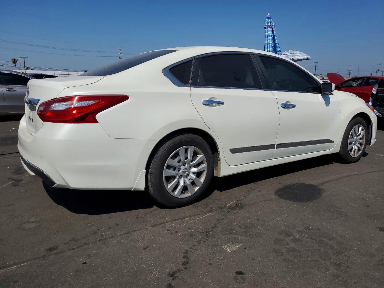 2016 Nissan Altima 2.5 S - Image 3