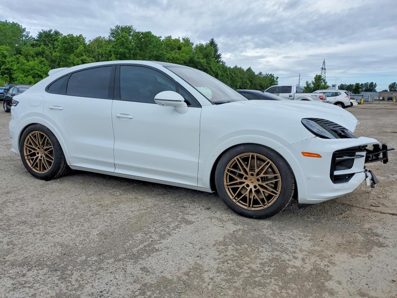 2026 Porsche Cayenne Gts Coupe - Image 4
