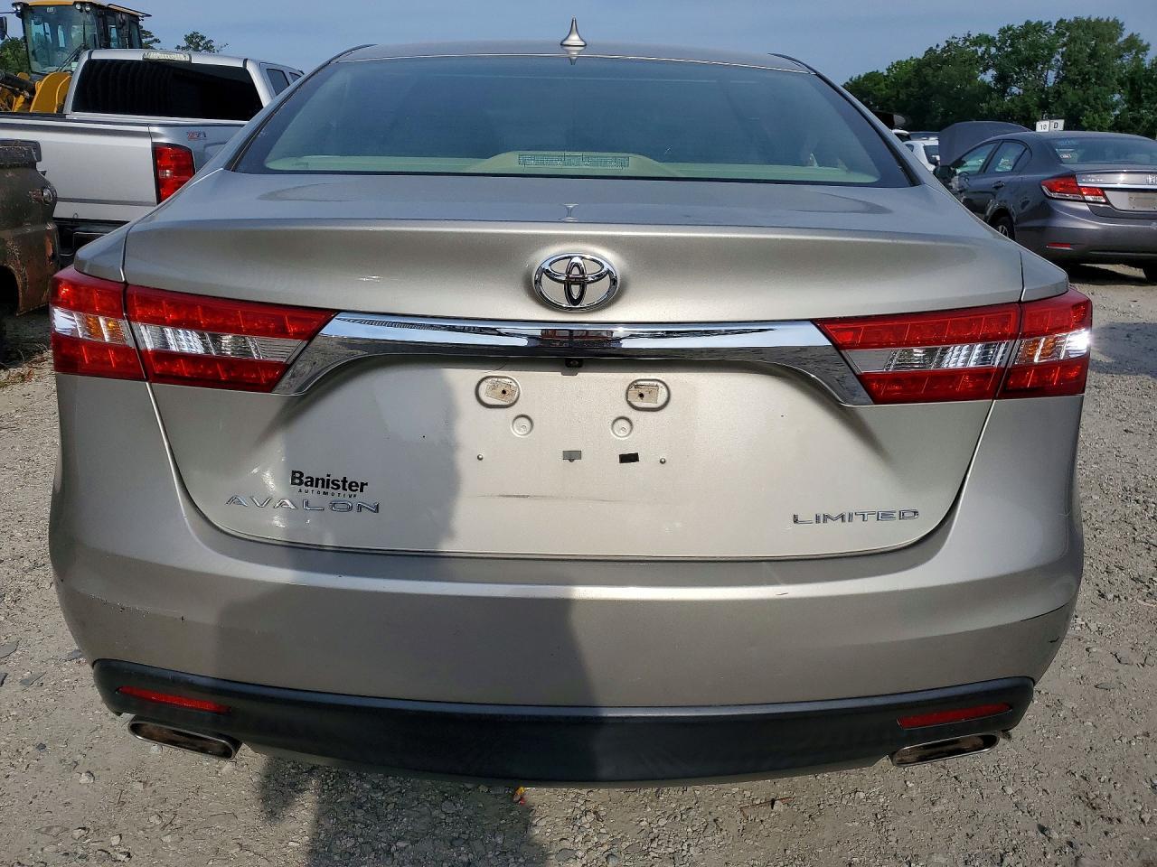 2013 Toyota Avalon Limited - Image 6
