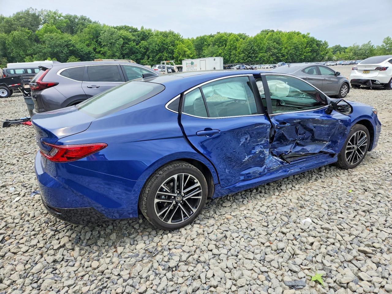2026 Toyota Camry Xle - Фото 3