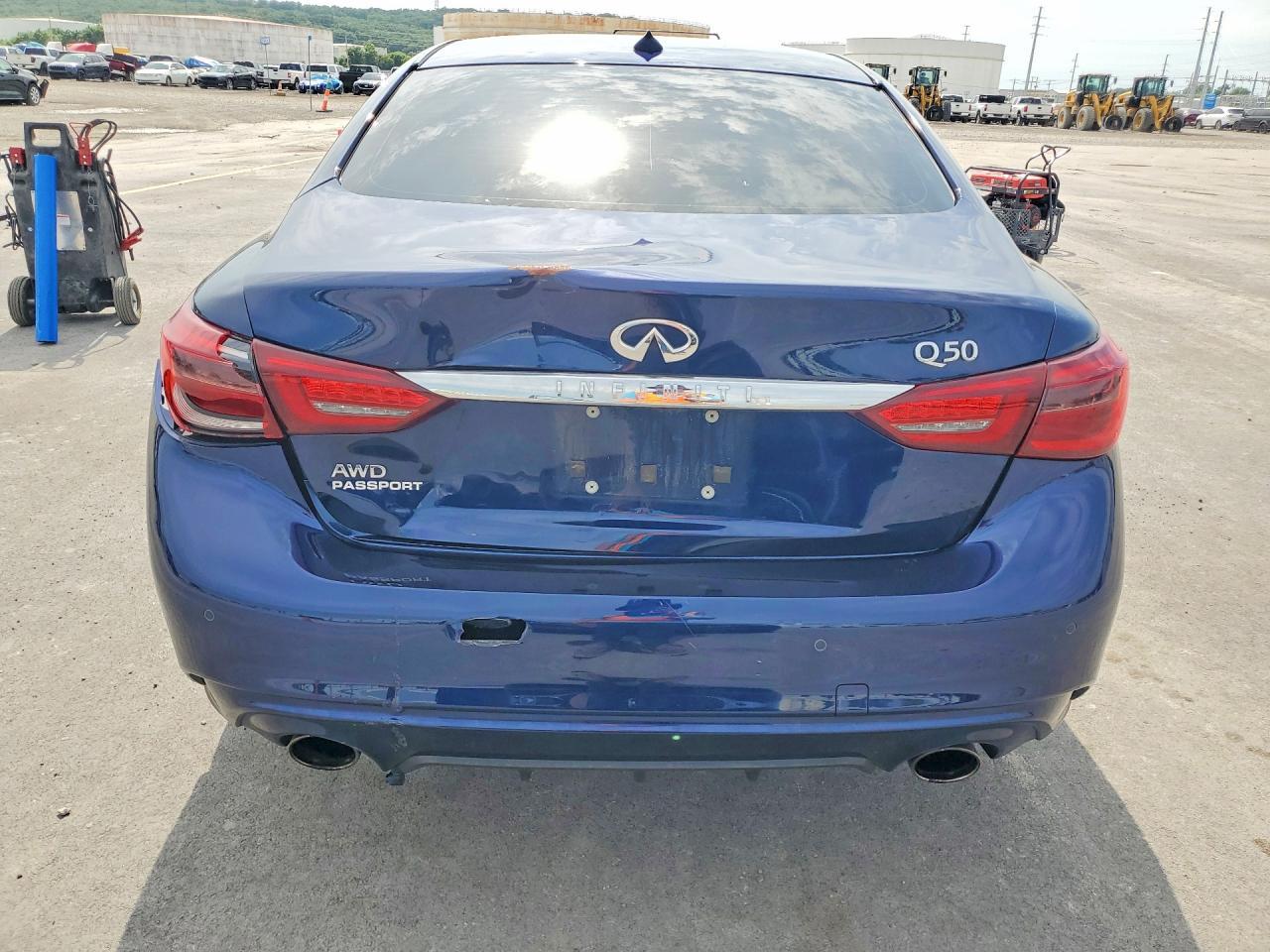 2021 Infiniti Q50 Luxe - Image 6