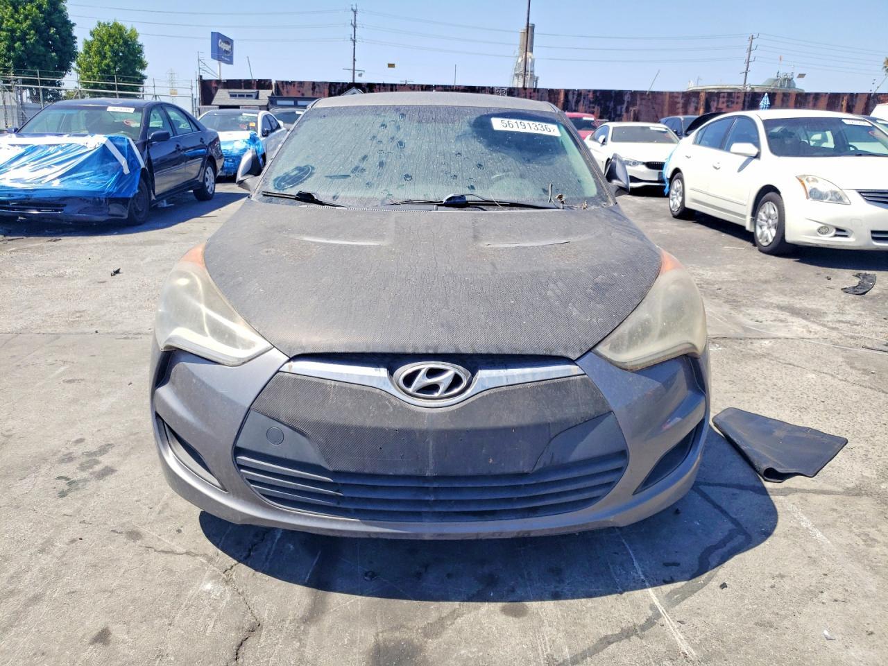 2014 Hyundai Veloster Base - Фото 5