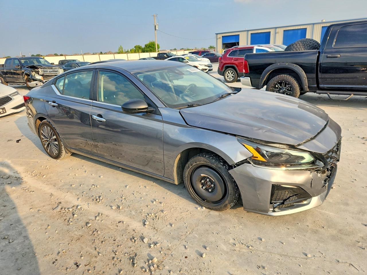 2024 Nissan Altima Sv - Image 4